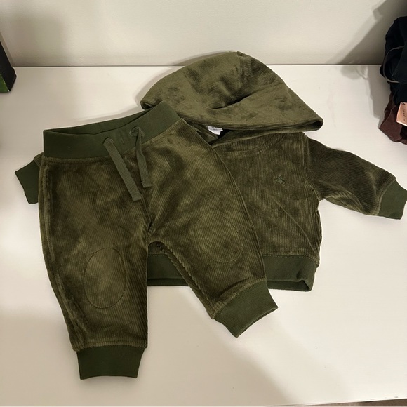 Baby Gap Corduroy Two-Piece Outfit Set - Picture 3 of 7